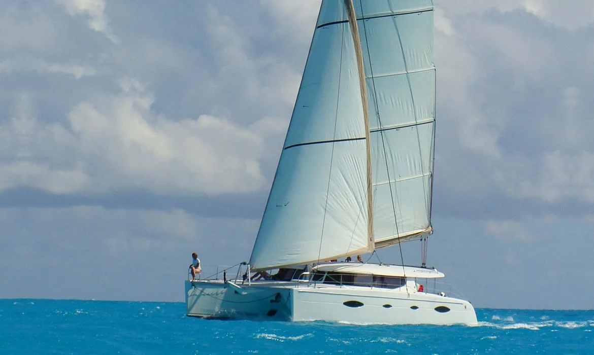 Katamaran Yacht Charter
